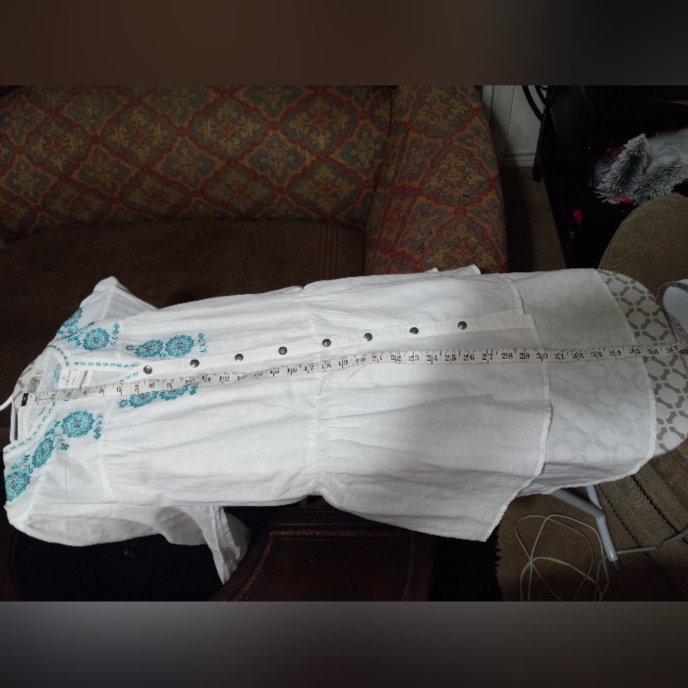 Tasha Polizzi White Blouse with Blue Embroidery - Picture 12 of 12